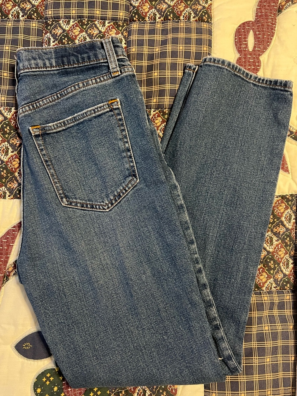 Abercrombie & Fitch Distressed Ankle Straight Ultra High Rise Jeans Size 27|4